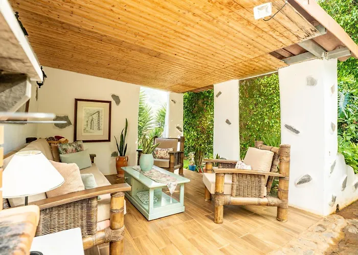 Casa Lazaro, 特格斯特