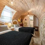Casa Lazaro, 特格斯特