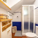 Casa Lazaro, 아파트 *